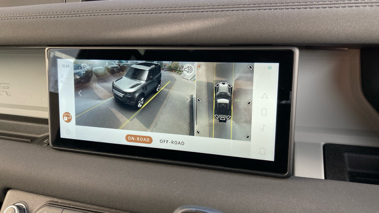 Land Rover Defender 3.0 D250 X-Dynamic SE 90 3dr Auto Diesel Estate